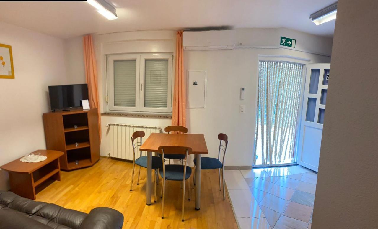 אומאג Sunset Apartment מראה חיצוני תמונה